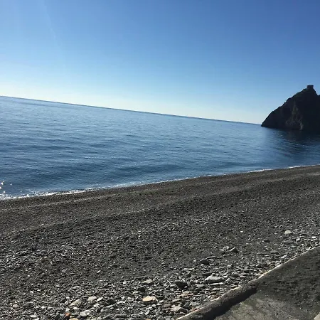 Taormina Sea House *