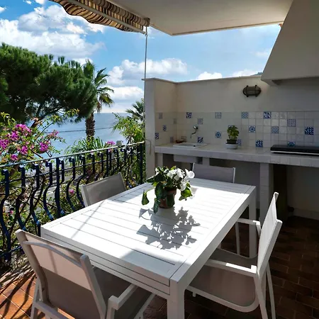 Lägenhet Taormina Sea House *